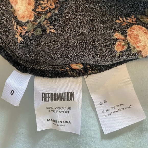 Reformation Rosetti Dress. 🌹 - Picture 13 of 14